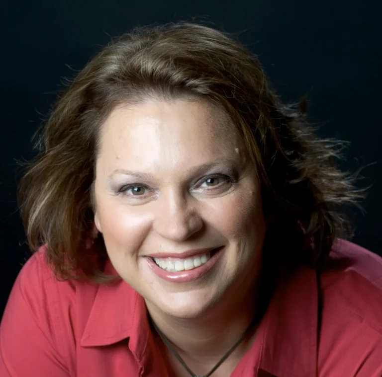 Lisa B. Marshall - The Public Speaker Podcast